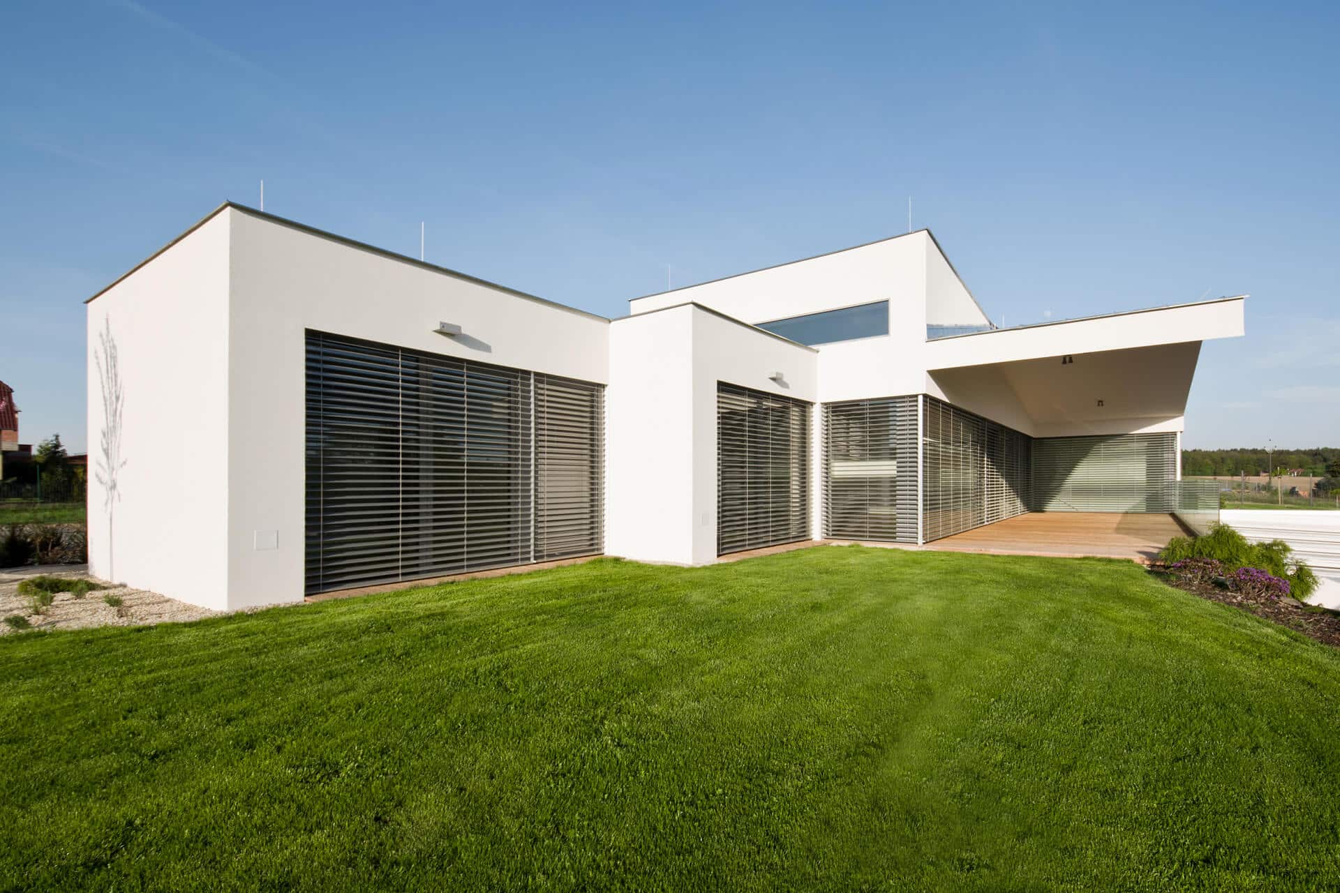 raffstoren, jalousien, aussenbeschattung, fensterbeschattung, storen, Z-70 Jalousien, Z-90 Jalousien, Z-80 Jalousien, S-Lamellen, Z-Lamellen, C-Lamellen, Jalousien Vorarlberg